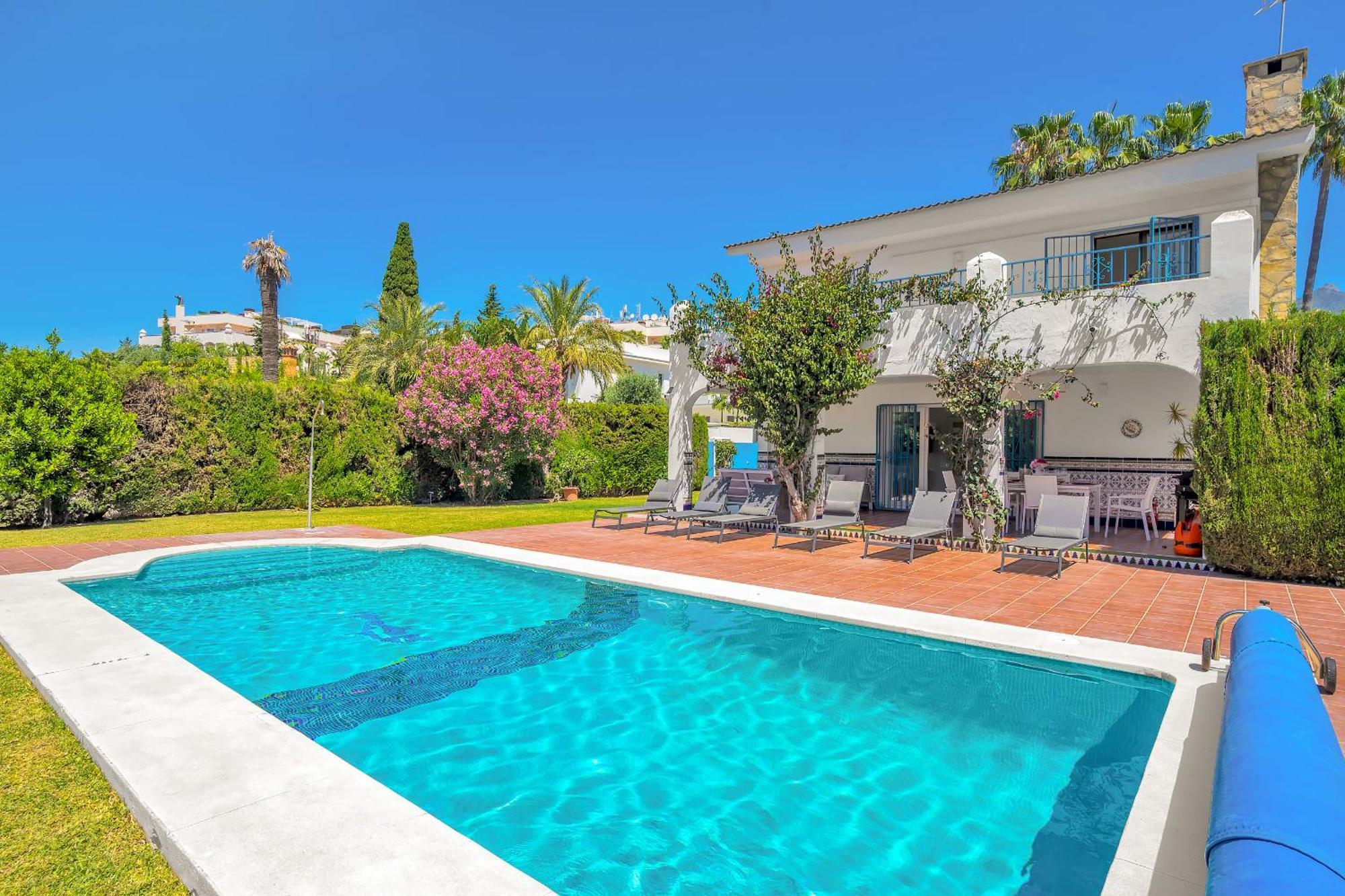 Elena - Casablanca * Marbella